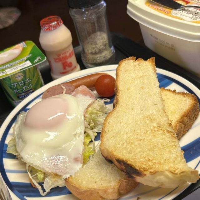 5.30(お家ごはん・朝】グリル焼きトースト❣️ﾃﾞｽ。