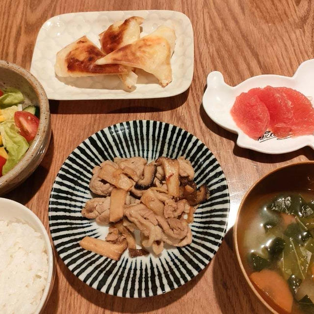 春巻きの皮などあったもので。