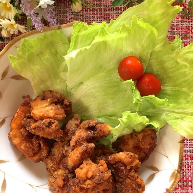 鶏肉のコンソメじょうゆから揚げ、きゅうりの梅おかか和え