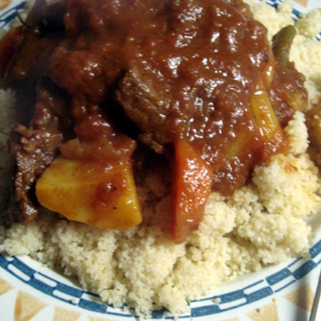 牛肉とトマトのクスクス