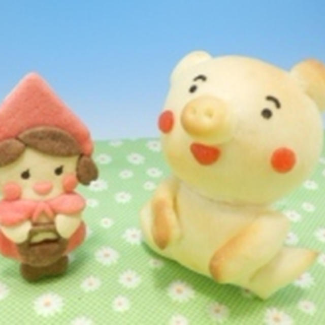 ブタさんのパンとオレンジカスタードのパン