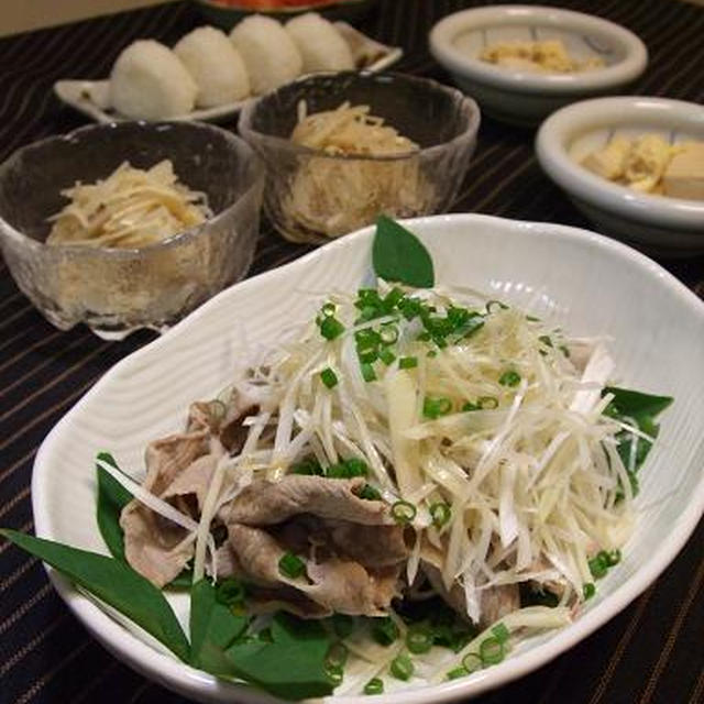 豚しゃぶのアツアツごま油かけと豆腐のおかか煮柳川風