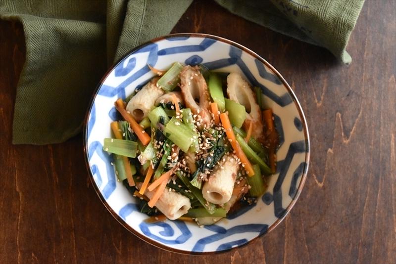 味付けは麺つゆだけ！小松菜とちくわのレンチン煮びたし