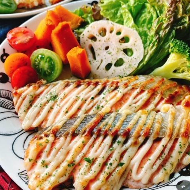 生鮭のマヨネーズ焼き(動画レシピ)/Grilled Salmon with Mayonnaise.