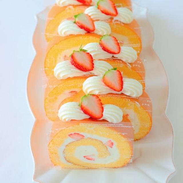 イチゴのロールケーキ♪♪