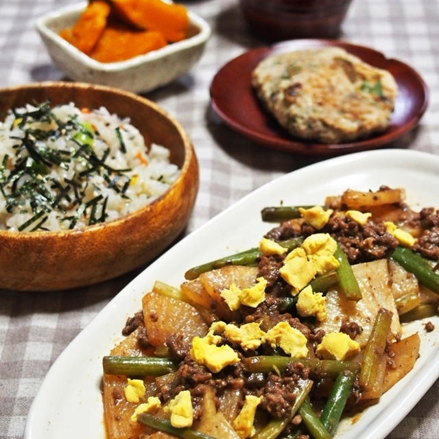 大根 と ひき肉 の 甘辛炒め　な 晩御飯。