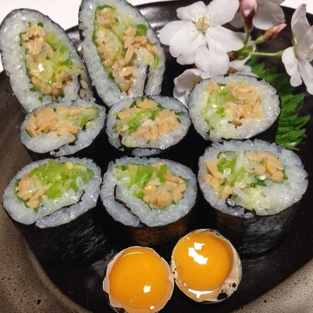 *･･*玄米と酢飯の納豆巻き・黄身醤油:.｡.:*