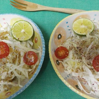 キャベツとミニトマトのサラダ＆六連島の花々・・・。