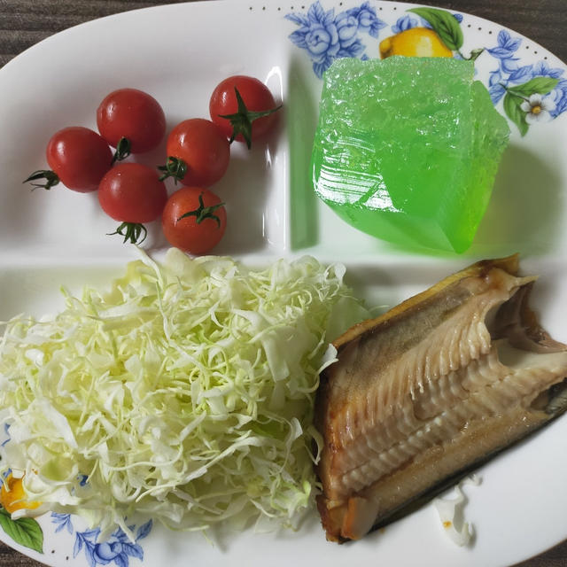 キラキラなサイダーかんで晩ごはん(*´艸｀*)