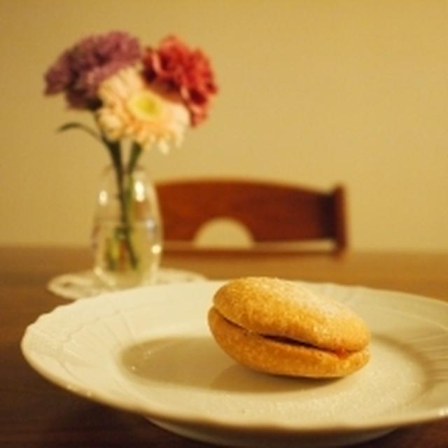 来年もよろしくね☆杏ブッセ