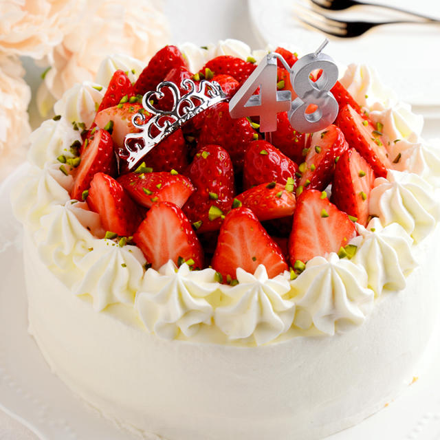 JUNA夫さんの誕生日ケーキ～紅ほっぺいっぱいのショートケーキ～