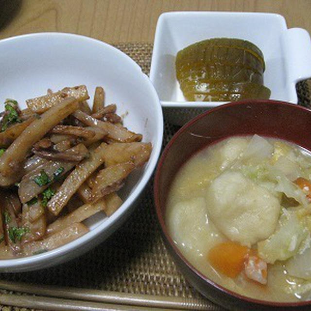 野菜たっぷり☆おすいとん＆塩辛ポテトで朝ごはん