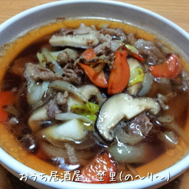 豚肉と野菜を炒めた、濃くのあるスタミナ肉豆腐(1人前147円)