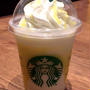 スタバ新作フラペチーノと絶品レモンケーキ