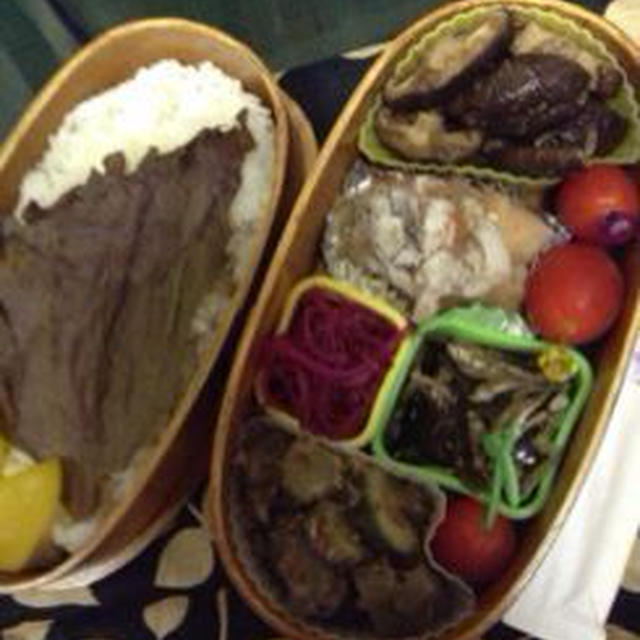 紫蘇ごはんや佃煮なんかの渋い弁当。