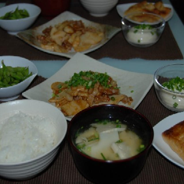 「豚肉とたけのこのピリカラ甘辛炒め」と「牛乳係任命？！」