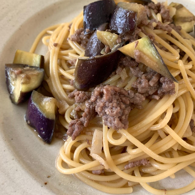 ナスとひき肉のパスタ