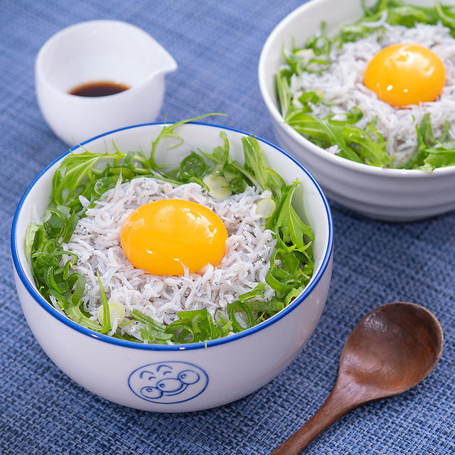 育ち盛りのお子さんに♪ふわふわ納豆しらす丼(^O^)/