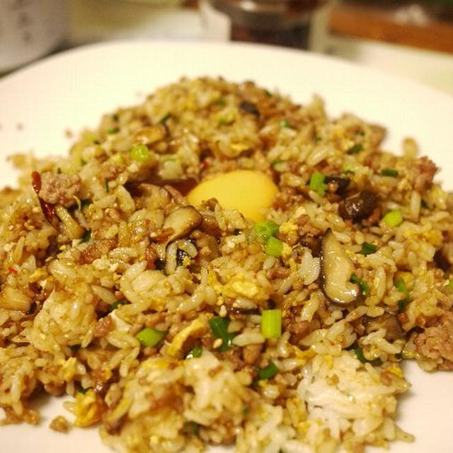「ピリ辛チャーハン」とか