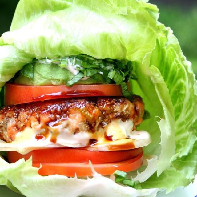 Lettuce Wrapped Teriyaki Salmon Quinoa Burger照り焼きサーモンキノアバーガーdeレタスバーガー