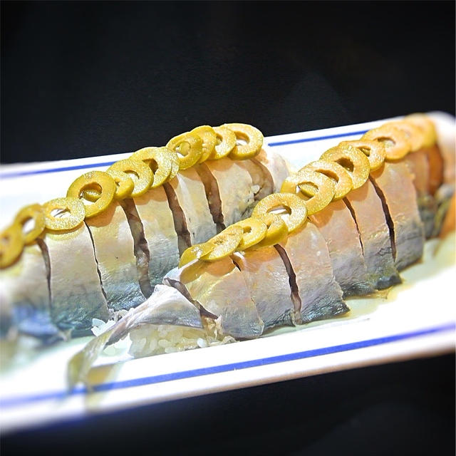 鯖の酢漬けの押し寿司