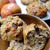 サワークリームアップルクランベリーマフィンと鳥　Sour Cream Apple-Cranberry Muffins and Just a Little Bird, But a Life