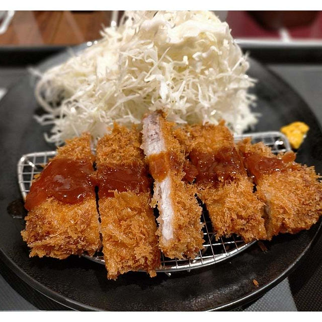 ロースかつ定食 590円「松屋・松のや」併設店舗でサクッっとランチ
