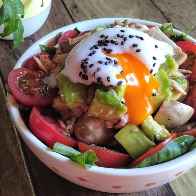 【美肌＆減量】『アボカドのにんにく醤油丼』食べてキレイになるレシピ