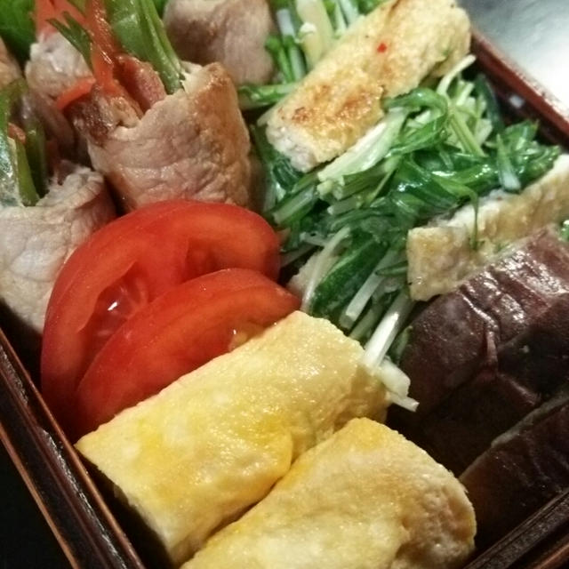 肉野菜巻きと水菜のサラダ弁当