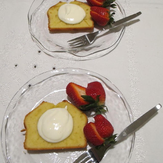 オリーブオイルとヨーグルトのケーキ　　3・6・2011
