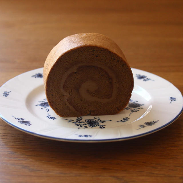 モカロールケーキ
