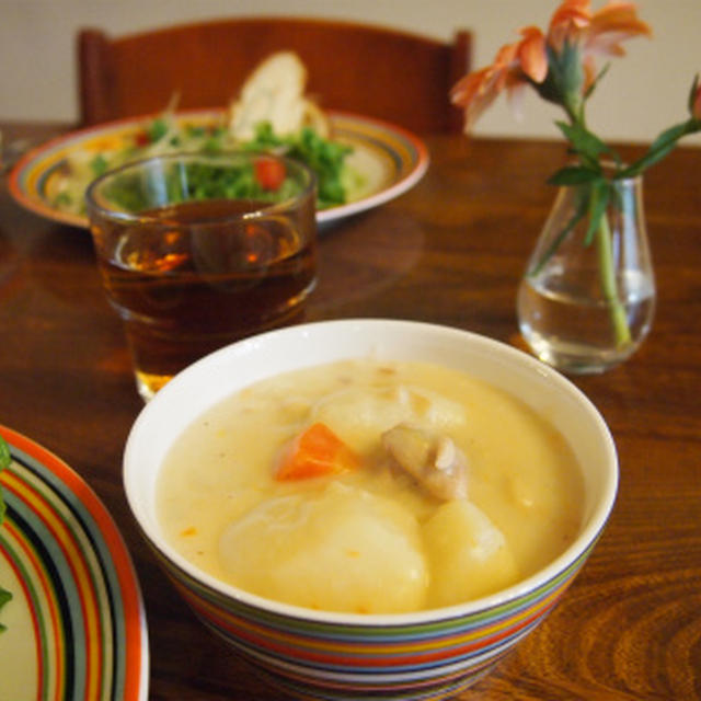 クリームシチューの朝ごはん