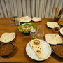 １１月２２日の夕飯～　***　誕生日は　カレーで！　****