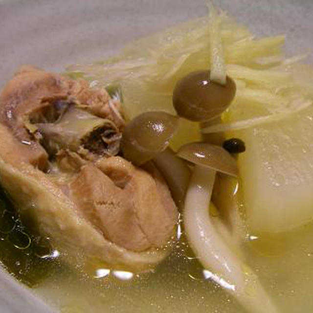 骨付きぶつ鶏と大根のあっさりだし煮