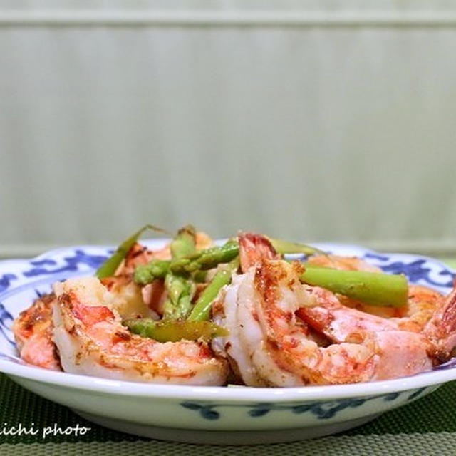 海老とアスパラののレモン塩炒め＆「Ｋ＆Ｋつま缶　あなご蒲焼」食べてみました！！