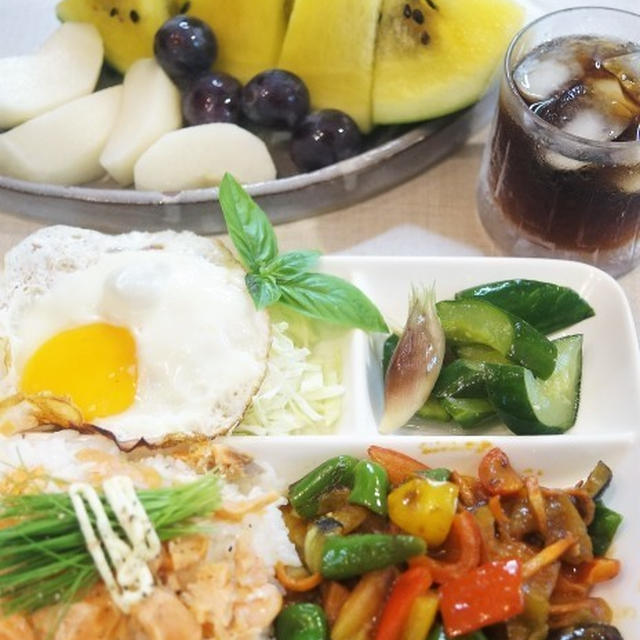 ■朝ご飯【簡単ワンプレートで　焼き鮭ご飯／野菜のオイスターカレー炒め他】