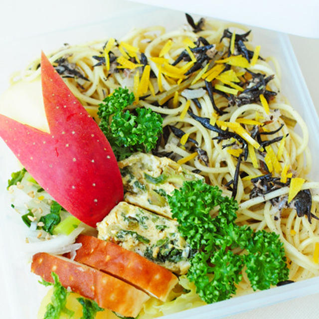 １月７日　火曜日　柚子とひじきとツナのスパゲティ＆大根のナンプラーなます