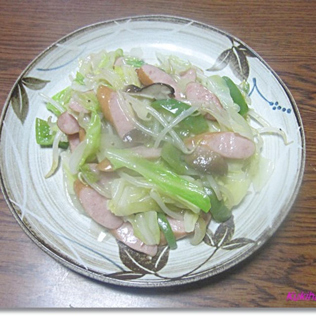 ありあわせの野菜炒め　冷蔵庫の断捨離メニューです