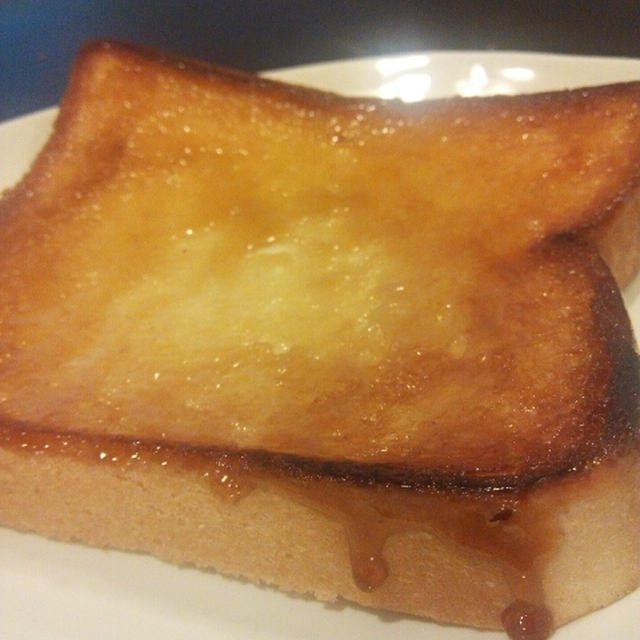 食パンで、甘～い朝ごはん♪