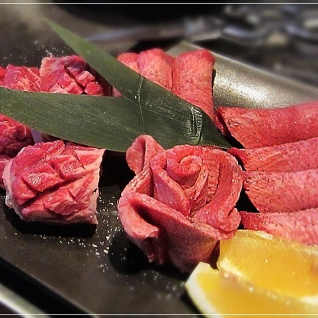 熟成松阪5種盛り2800円☆安旨な小谷流ガーデン♪霜降り牛タン・厚切りハラミもハズせない！