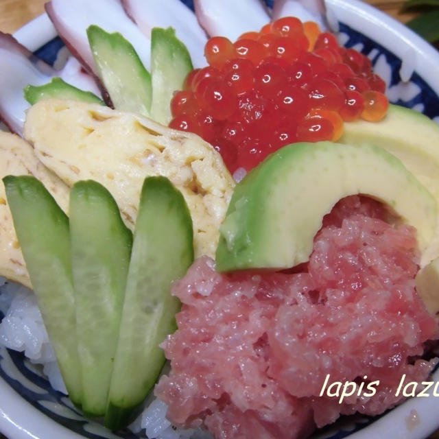 海鮮丼