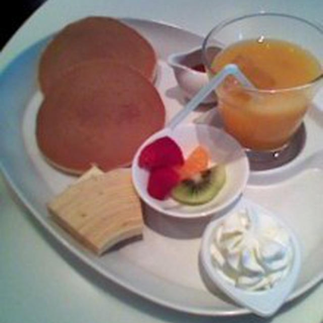 糖朝からのバウムクーヘンカフェ