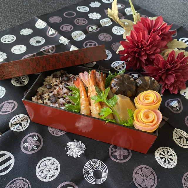 お弁当（ガーリックシュリンプ他）