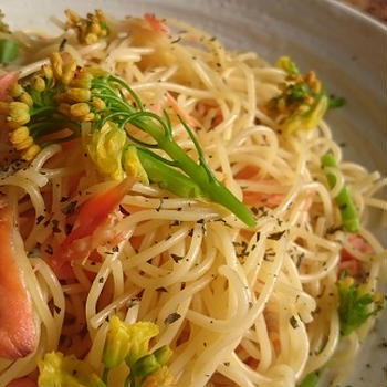 菜の花と鮭のパスタ♪