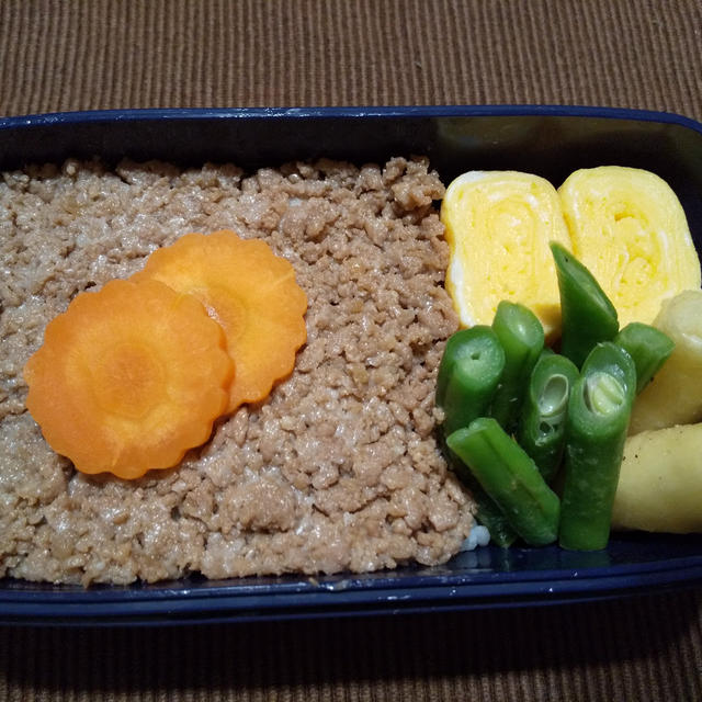 わたしのお弁当 そぼろごはん 息子の彼女の話 By Charさん レシピブログ 料理ブログのレシピ満載