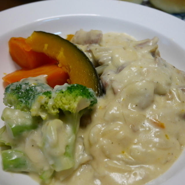 チキンの煮込み、ちょっとスパイシー