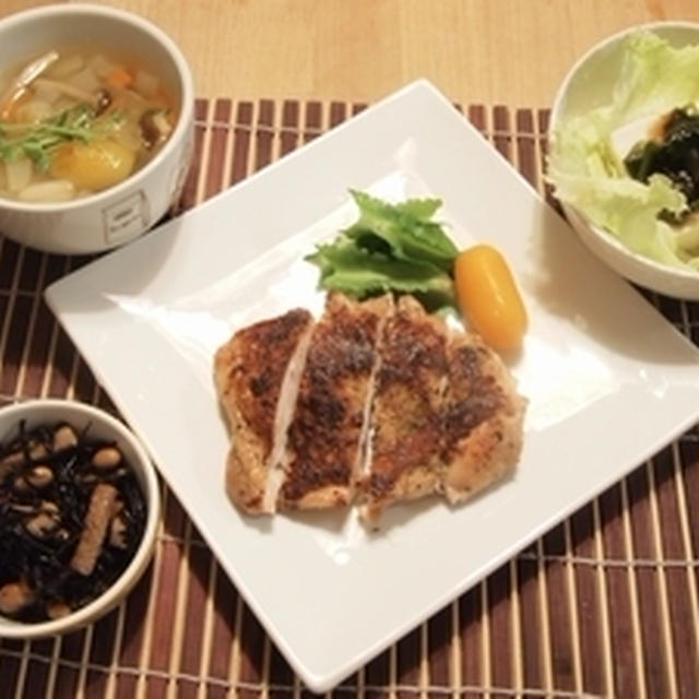 鶏のハーブ焼きと失敗作のジュレで豆腐サラダ