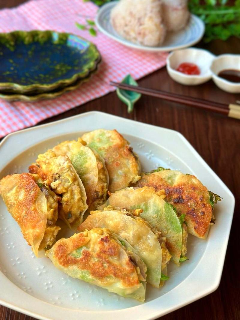 魚嫌いさんもヤミツキ☆鯖豆腐のセロリカレー餃子