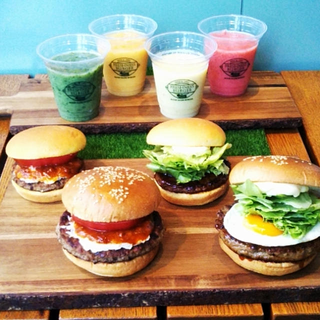新商品☆ボリューム満点のハンバーガー〜フレッシュネスバーガー