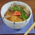 こってり甘辛のやわらかお肉！舞茸とピーマンの豚丼の作り方 by KOICHIさん